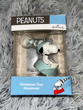 Hallmark 763795302628 Peanuts Snoopy Christmas Ornament New