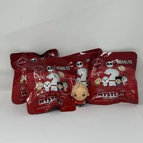 Hallmark 763795739332 Peanuts Mystery Christmas Ornament Blind Bags Lot Of 4 Plus Linus
