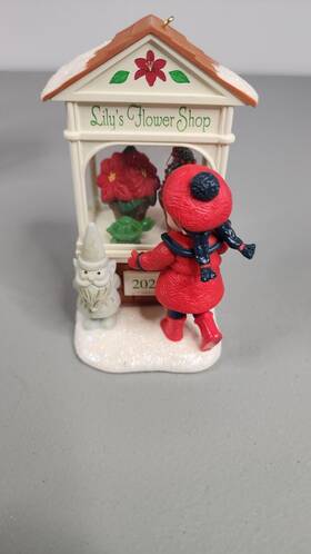 Hallmark 763795766079 Keepsake Ornament Club Christmas Window 2022 Flower Shop