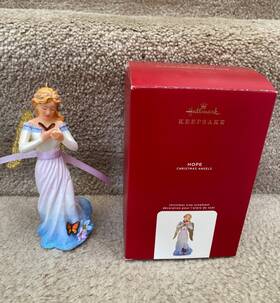 Qxr9121 Hallmark 2020 The Christmas Angels Hope 3rd Edition Box