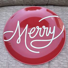 Hallmark Xtst5288 Red Ceramic Christmas Centerpiece Plate Dishwasher Microwave Safe