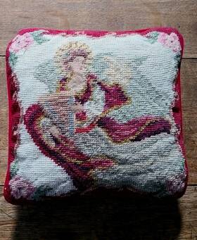 11302025 Handmade Vintage Christmas Angel Wool Needlepoint Throw Pillow Velvet Back 9 In