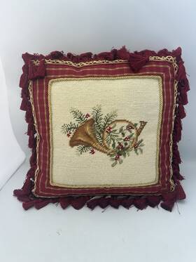 M7996 Handmade No Handcrafted Needlepoint Christmas Horn Holly Tassels Throw Pillow 16 Inch X16