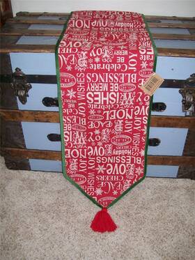 43099 Hannas Handiworks Hh#43099 Clearance Nwt 70 Inch Seasonal Sayings Christmas Table Runner Red Cream Green