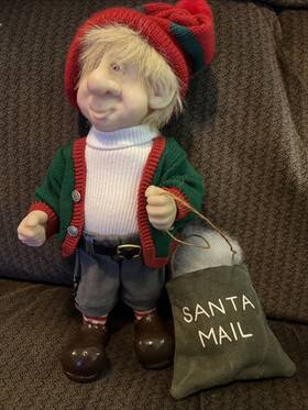 20044 Heirloom Collectibles Zims The Elves Themselves Orin Elf With Letters To Santa Christmas Figurine