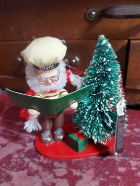 232435 Hersheys Vintage Chocolate Christmas Ornament Caroler Elf Wood Kurt Adler 1993