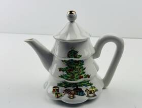 Holiday Hostess 036381904347 Vintage Christmas Tree Teapot Fine China Made In Japan