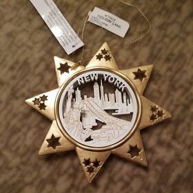 E4c38713-e240 Holiday Lane E4c38713-e240- Macys New York Souvenir Christmas Ornament Gold Star Collectible