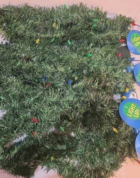 Holiday Style 430001973056 4pc 18ft Each Christmas Led C3 Bulb Lighted Green Garland Light Up With Timer