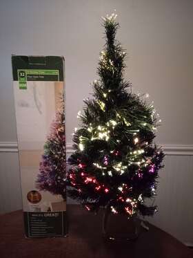 0104x01-z11d Holiday Time Vintage Fiber Optic Led Light Up Color Changing Christmas Tree 32 Inch