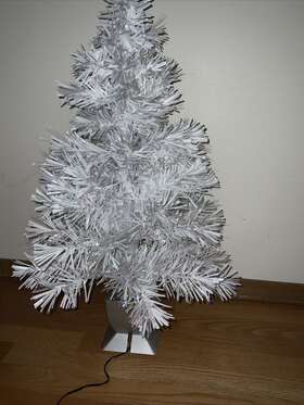 Holiday Time 012067699998 Christmas Tree 32 Inch White Fiber Optic Lighted New Open Box