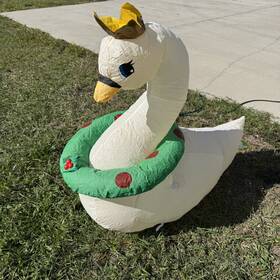 Holiday Time 191245156666 Inflatable Graceful Swan Indoor Outdoor Christmas Lights Up 3ft