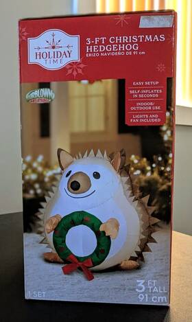 Holiday Time 191245839040 Christmas Hedgehog With Wreath Airblown Inflatable 3 Ft. Brand New