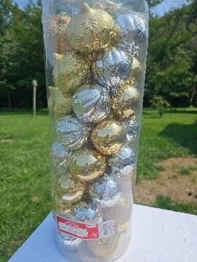 Holiday Time 727223427666 50 Piece Shatterproof Plastic Christmas Ornaments Silver And Gold