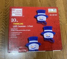 Home Accents 029944570110 Holiday 10 Inch Twinkling Led Snowmen 3 Pack Christmas Lights