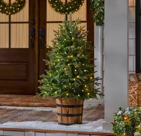 Home Accents Holiday 811740018398 4 Ft. Pre-lit Led Artificial Christmas Tree With Whiskey Barrel Pot Decoration