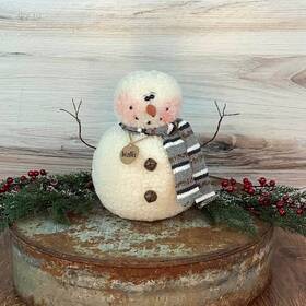 C22378 Honey And Me Christmas 7 1/2 Inch Wallis The Wooly Snowman