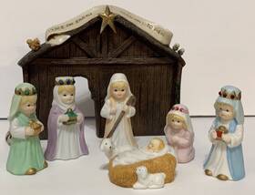 454403 House Of Lloyd Christmas Around The World Nativity Set Holy Family Porcelain