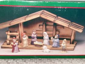 541149 House Of Lloyd Christmas Around The World Nativity Set Holy Family Porcelain