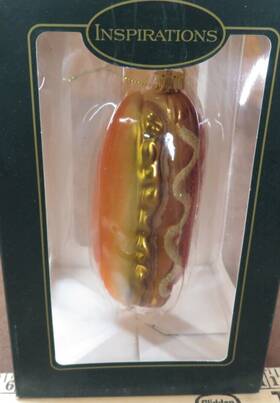 Go-565 Inspiration Hot Dog On A Bun Faux Food Christmas Glass Ornament