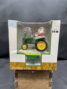 John Deere 785275967165 Cast Iron Santa On Tractor Christmas Stocking Holder Hanger