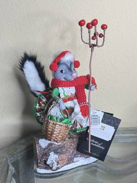 28-328509 Katherines Collection Honey The Skunk Doll Figure Animal Christmas Decor Nwt
