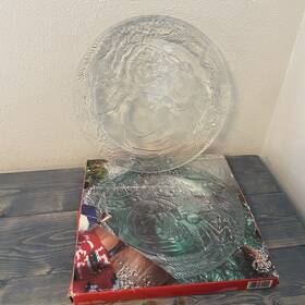 Kedaung 088629311400 Vintage 13 Inch Santa Claus Round Glass Serving Christmas Cookie Plate Cake Platter
