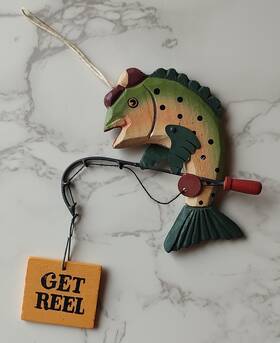A1727 Kurt Adler Fishing Christmas Ornament Get Reel A6