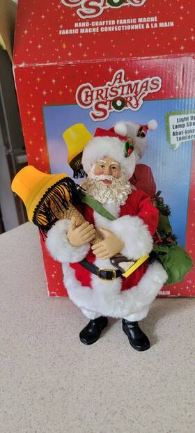 Cs5154 Kurt Adler S. A Christmas Story Santa With Lighted Leg Lamp Figurine - Wb