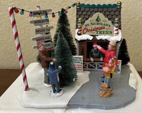 Lemax 728162330017 2013 St.nicholas Christmas Tree Lot Village Decor 33001 Excellent