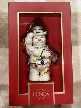 Lenox 194372029322 2024 Snowman Figurine Ornament Annual With Christmas Lights 4 Inch Frosty