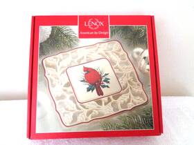 Lenox 882864380876 Nib Winter Greetings Pierced Trivet 7.5 Inch Cardinal Christmas