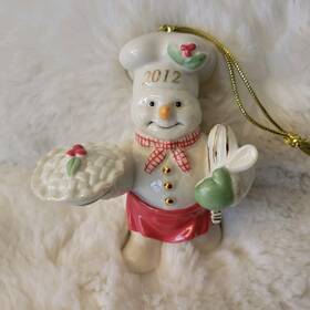 Lenox 882864390769 2012 Annual Snowman With Pie Christmas Holiday Collector