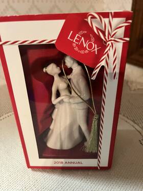 L877381 Lenox 2018 Gold Accented Bride And Groom Christmas Ornament New