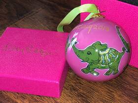 Lilly Pulitzer 630306521123 Hotty Pink Loopy 2013 Christmas Glass Ornament Elephants Box
