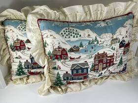 Linde Products 037159735217 Vtg Christmas Throw Pillow Town Snow Scene Ruffle Lace 15x11 Inch Sleigh Ride
