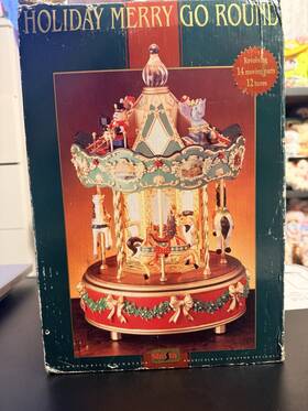 Maisto 63008 1997 Holiday Merry Go Round Animated Musical Christmas Carousel