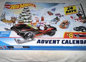Gjk02 Mattel Hot Wheels 2018 24 Days Of Christmas Advent Calendar
