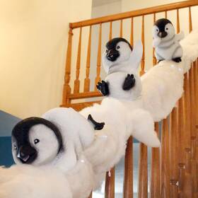 Ml-2547-p Midlee Christmas Penguin Stairway Holiday Decoration Set Of 3 White
