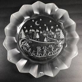 Mikasa 020911302314 Silent Night Round Glass Dish Serving Platter Sa 958 947 Christmas Santa