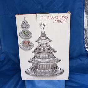 5159822 Mikasa 8.5 Inch Celebrations Holiday Treats Heavy Stacking Christmas Tree Candy Dish