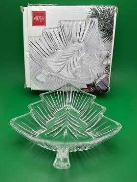 Mikasa 641265258081 Holiday Evergreen 8 Inch Christmas Tree Candy Plate/bowl New Open Box