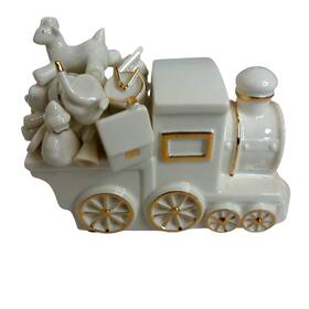 Mikasa 641265312547 Vintage Holiday Elegance Christmas Porcelain Music Box Train