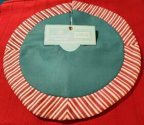 Modern Southern Home 480008446084 18 Inch Mini Tree Skirt Christmas Past Green Red White Nwt