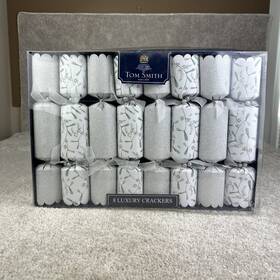 Xajts2401 Morris Costumes 8 Inch Tom Smith Silver And White Sparkle Luxury Christmas Party Crackers - Pc
