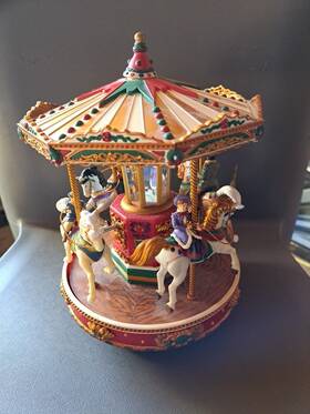 Mr. Christmas 051053291051 Holiday Go Round Horse Carousel 50 Songs Animated