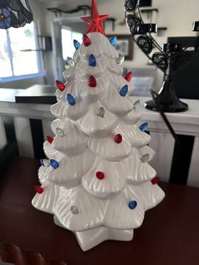 Mr. Liberty 051053186722 Christmas Patriotic Nostalgic Light Up Tree Decor 14inch Tall