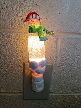 Zx2110136 Northlight 8 Inch Water Sparkle Snowman And Christmas Tree Night Light