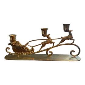 Oneida 078737934042 Santa Reindeer Christmas Sleigh 3 Candle Candelabra Silver Plated Patina