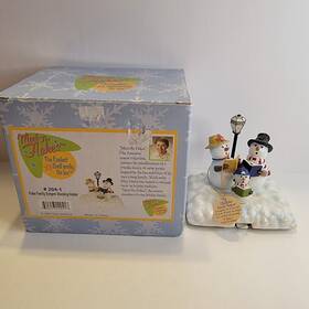 Our America 690943120417 Meet The Flakes Snofamily Flake Family Singers Stocking Holder 2002 Christmas